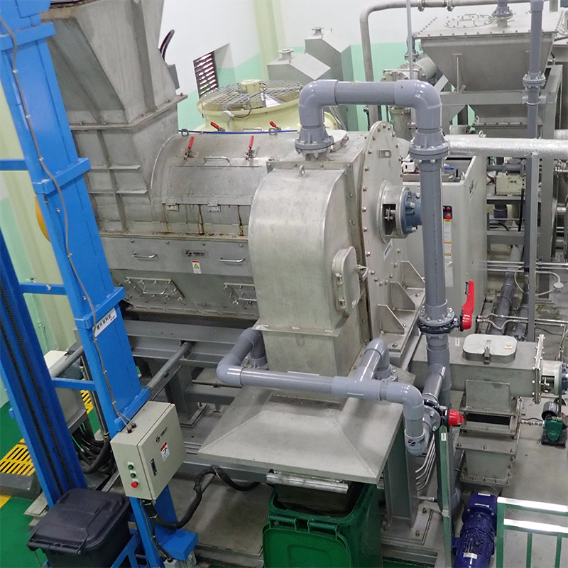 Pulverizing and Sorting Machine